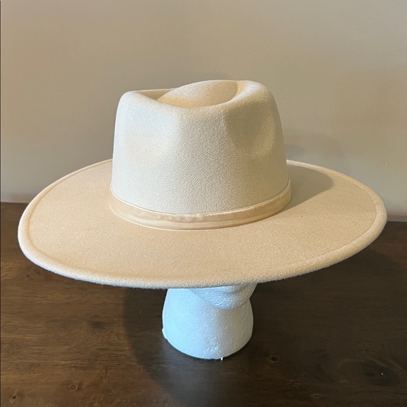 NWT Forever 21 Fedora Felt Hat - Picture 1 of 8